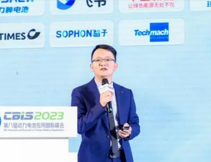 鈦瑪科李維能：超聲波除塵系統(tǒng)極大清除極小顆?；覊m